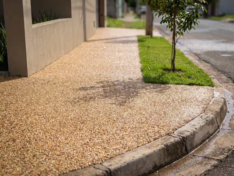 Piso drenante Hazzin aplicado em calçadas e passeios